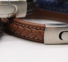 Load image into Gallery viewer, Men's Leather Bracelet/Wristband With Brushed Metal Spring Clasp