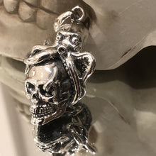 Load image into Gallery viewer, 925 Hallmarked Sterling Silver Skull & Silver Colour Octopus Head Pendant