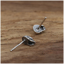 Load image into Gallery viewer, 925 Sterling Silver Skull Unisex  Punk Gothic Statement  Stud Earrings