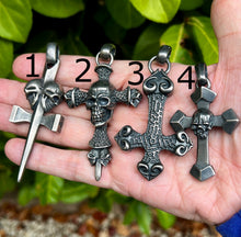 Load image into Gallery viewer, Heavy Oxidised Solid 925 Sterling Silver Skull Cross