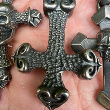 Load image into Gallery viewer, Heavy Oxidised Solid 925 Sterling Silver Skull Cross