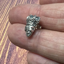 Load image into Gallery viewer, One pair 925 Sterling  Silver Skull Crown  earrings with stone eyes
