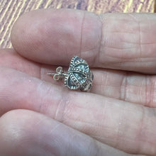 Load image into Gallery viewer, One pair 925 Sterling  Silver Skull Crown  earrings with stone eyes
