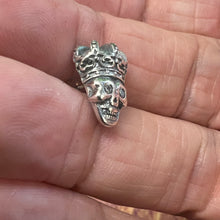 Load image into Gallery viewer, One pair 925 Sterling  Silver Skull Crown  earrings with stone eyes