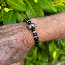 Load image into Gallery viewer, 925 Sterling Silver Skull and Obsidian Beaded Bracelet