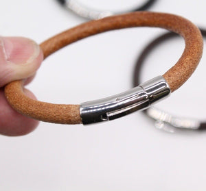 Men Cowhide Leather Bracelet Wristband With Chrome Metal Button Clasp