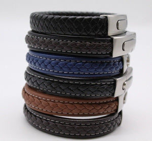 Men's Leather Bracelet/Wristband With Brushed Metal Spring Clasp