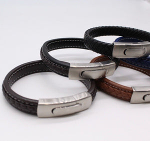 Men's Leather Bracelet/Wristband With Brushed Metal Spring Clasp