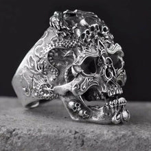 Load image into Gallery viewer, 925 Hallmarked Sterling Silver Carved Sugar Open Skull