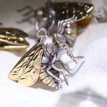 Load image into Gallery viewer, Hallmarked Sterling Silver Lovely Bumble bee Pendant Necklace