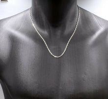 Load image into Gallery viewer, 925 Hallmarked Sterling Silver Small Square Box Chain