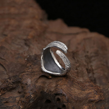 Load image into Gallery viewer, Resizeable 925 Sterling Silver Angel Feather Wings Bird Wing Wrap Around Ring