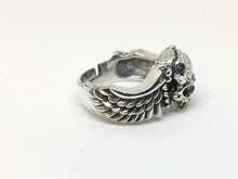 Load image into Gallery viewer, Wing Skull Ring