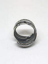 Load image into Gallery viewer, 925 Sterling  Hallmarked Silver Feather leaf Resizeable Ring With Fleur Design