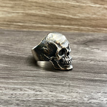 Load image into Gallery viewer, Oxidised 925 Sterling Silver High Detailed Skull Ring