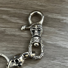 Load image into Gallery viewer, Skull Keyring