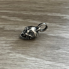 Load image into Gallery viewer, Oxidised Skull Pendant