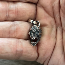 Load image into Gallery viewer, Oxidised Skull Pendant