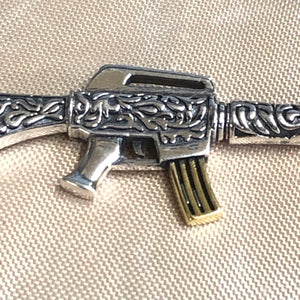 Hallmarked Sterling Silver gun Pistol Riffle pendant