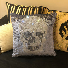 Load image into Gallery viewer, Large Skull Cushion