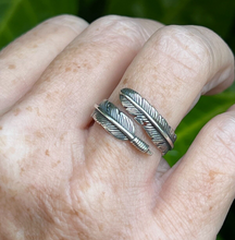 Load image into Gallery viewer, Sterling Silver 925 Leaf Feather Vintage Style Ring Adjustable P- Y