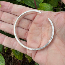 Load image into Gallery viewer, Hallmarked Sterling Silver Adjustable Bangle Hammered Texture