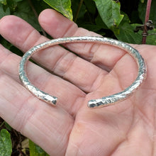 Load image into Gallery viewer, Hallmarked Sterling Silver Adjustable Round Bangle hammered One Size Bracelet